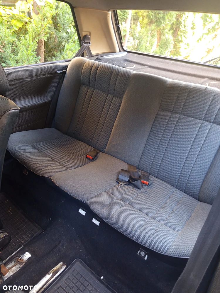 Volkswagen Golf 1.3 - 6