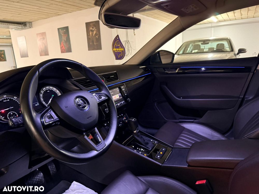 Skoda Superb Combi 2.0 TDI DSG 4X4 Laurin & Klement - 14