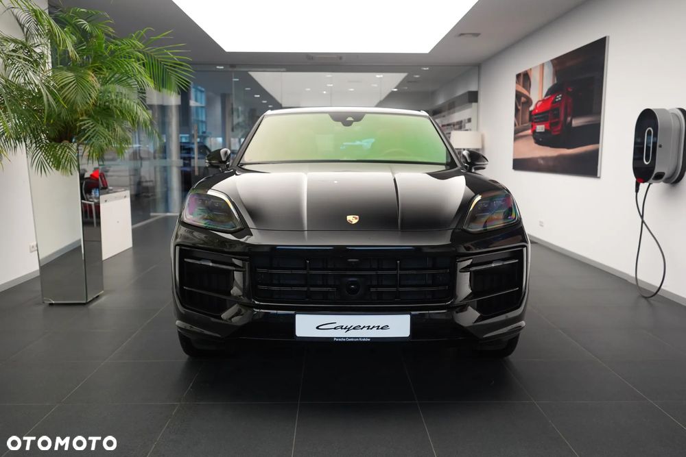 Porsche Cayenne Coupe S E-Hybrid PHEV Black Edition - 4