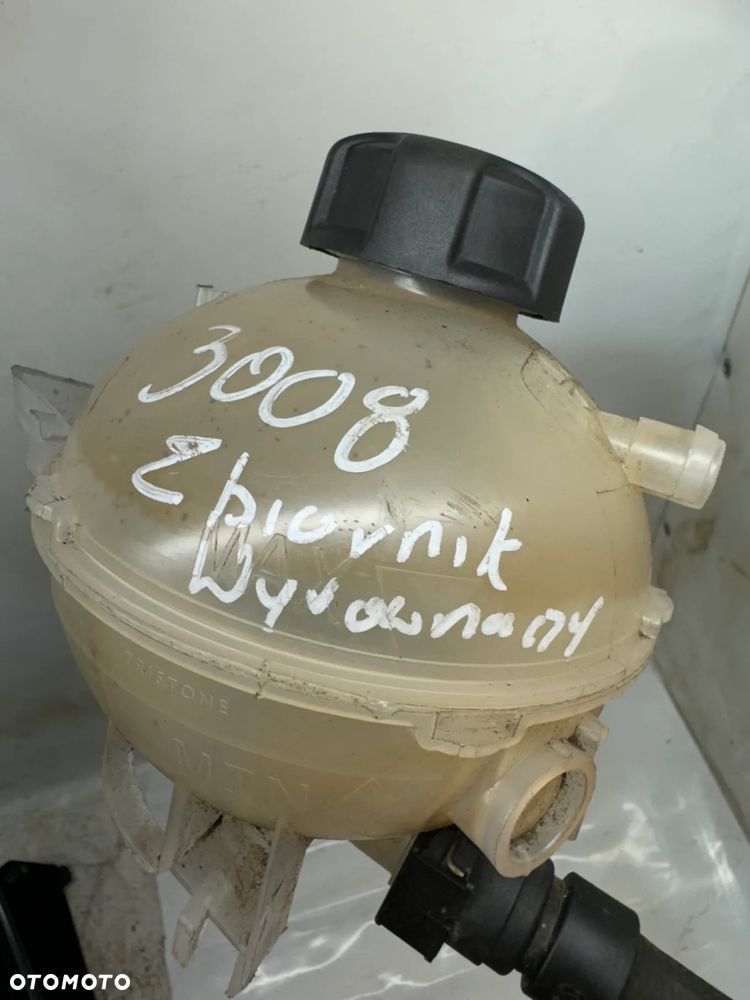 PG-69 ZBIORNICZEK WYRÓWNWCZY PEUGEOT 3008/5008 II - 2