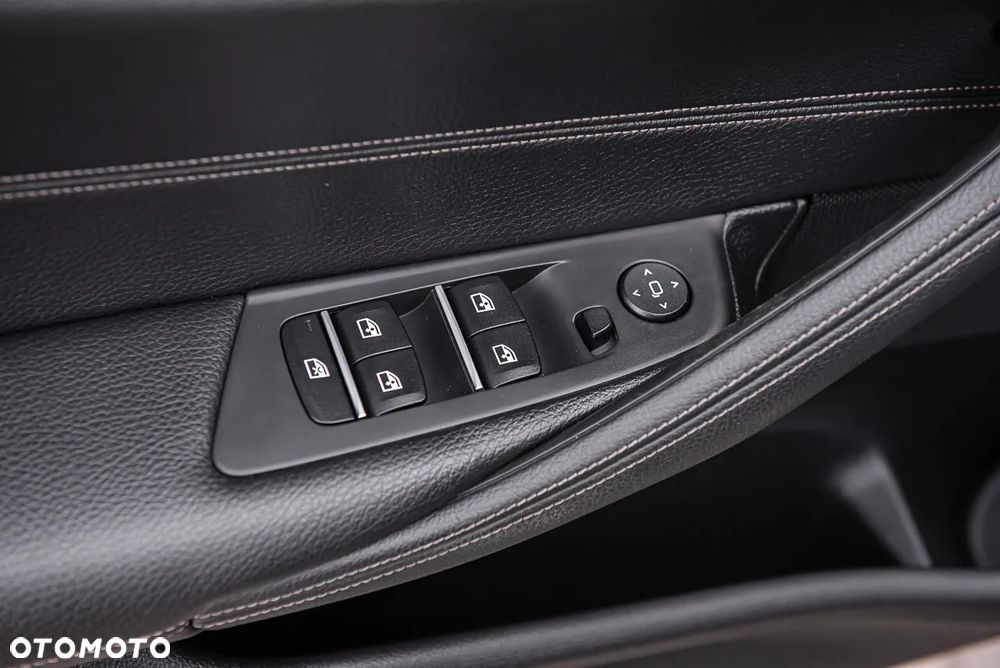 BMW Seria 5 520d Luxury Line - 19