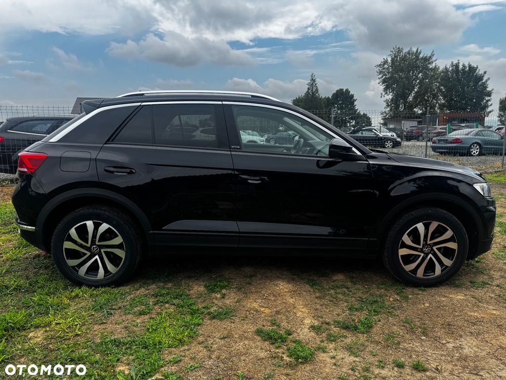 Volkswagen T-Roc 1.5 TSI OPF ACTIVE - 6