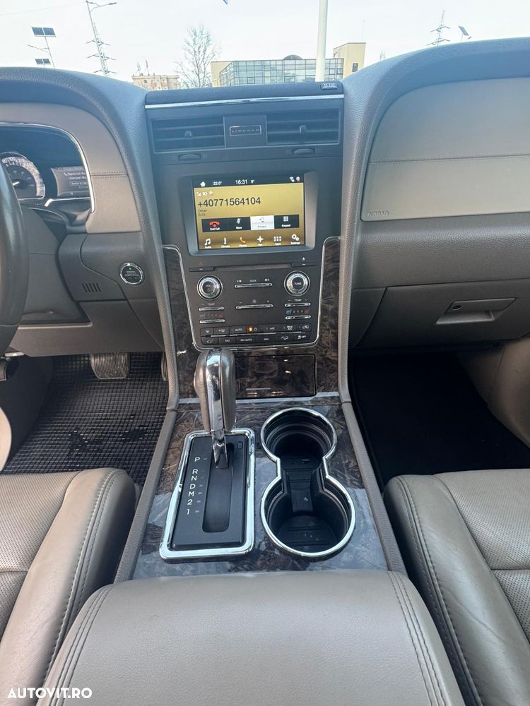 Lincoln Navigator - 11