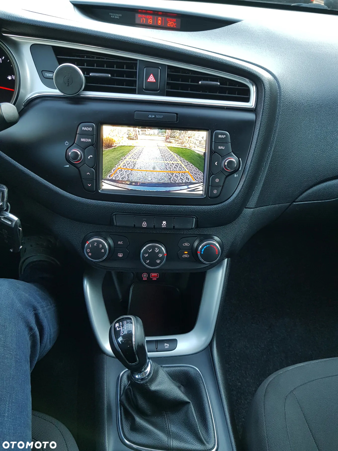 Kia Ceed 1.6 GDI Dream-Team Edition - 30