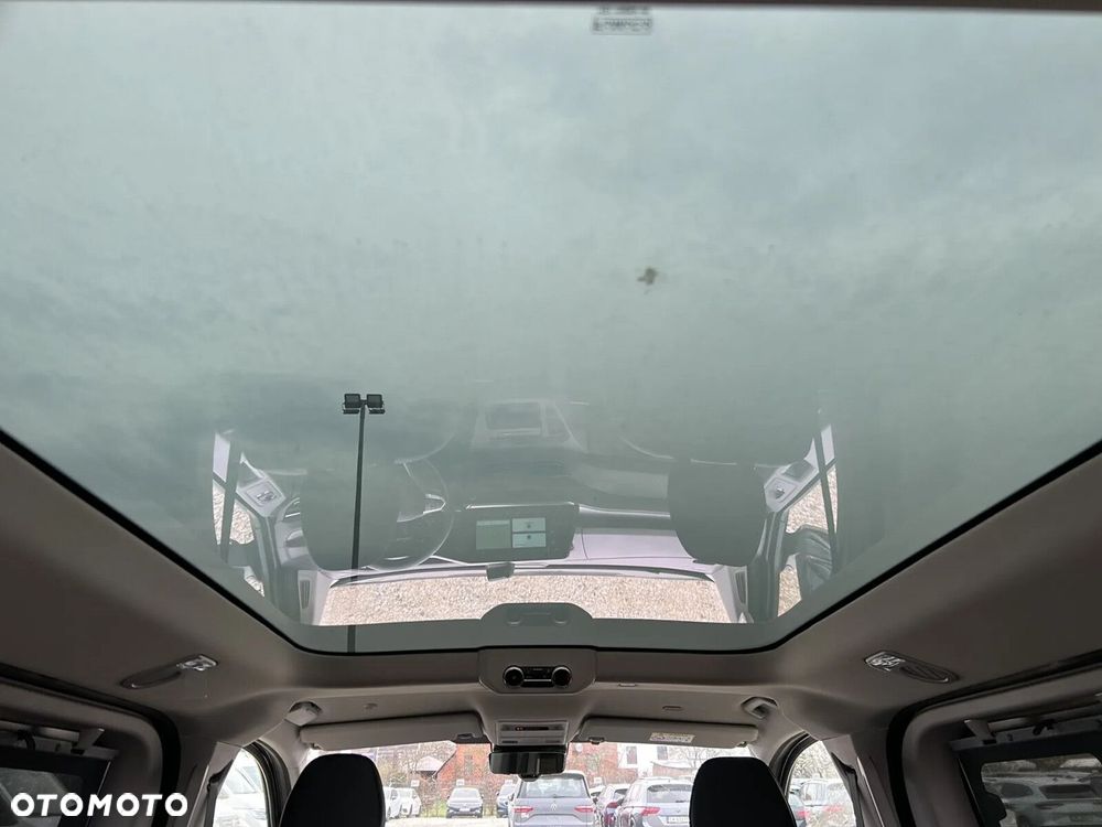 Volkswagen Caravelle - 34