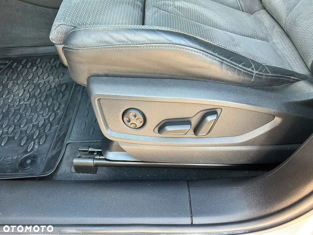 Audi Q5 40 TDI quattro S tronic S line - 15