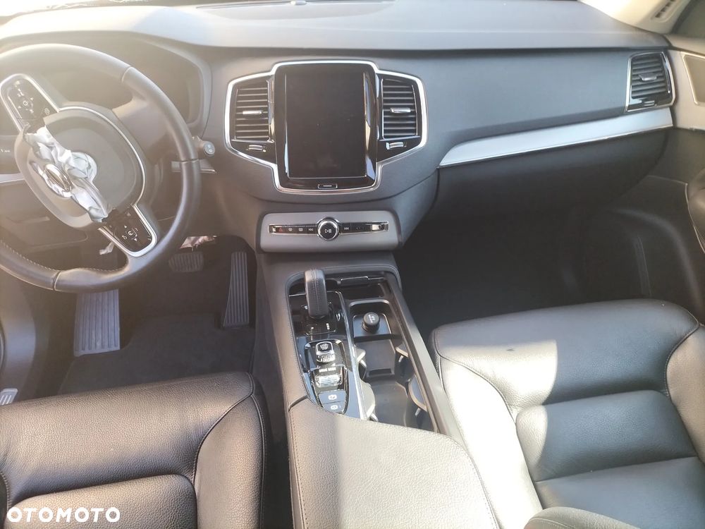 Volvo XC 90 - 1