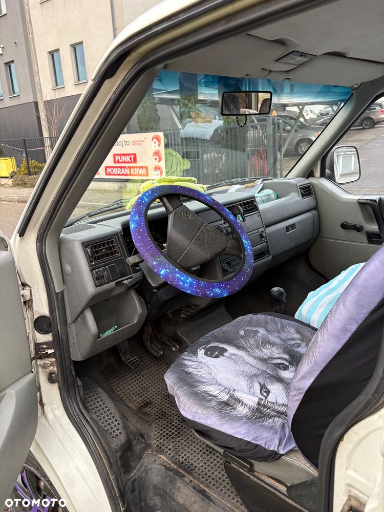Volkswagen Transporter - 8