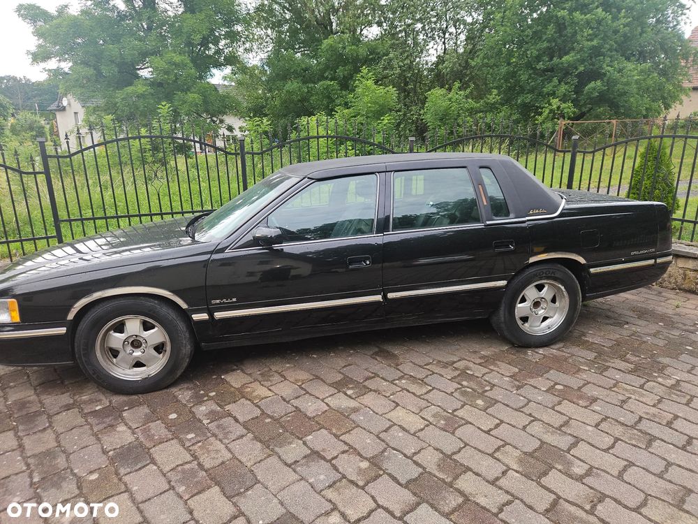 Cadillac Deville - 7