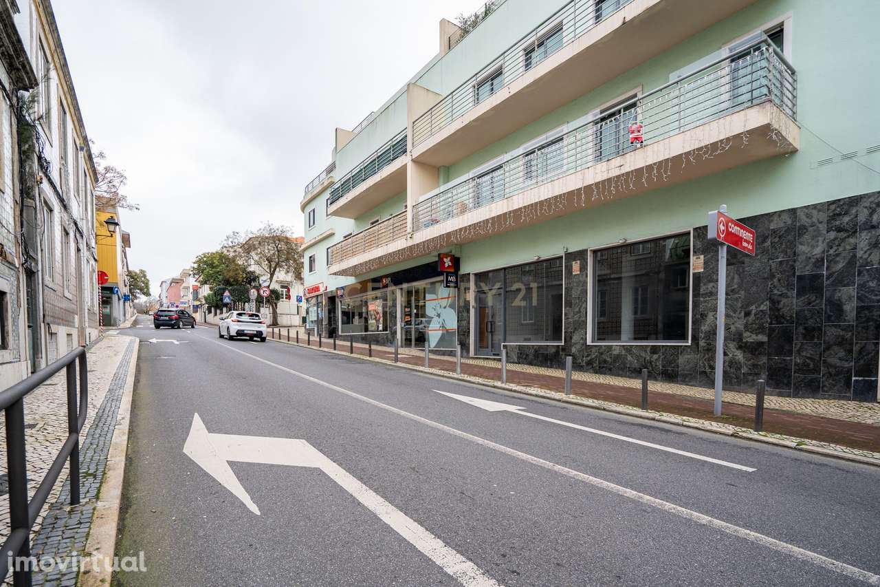 Loja Centro Histórico de Oeiras, com Parqueamento - Grande imagem: 2/16