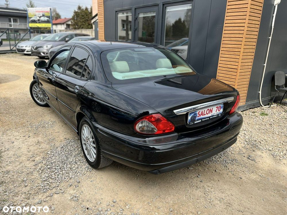 Jaguar X-Type - 4