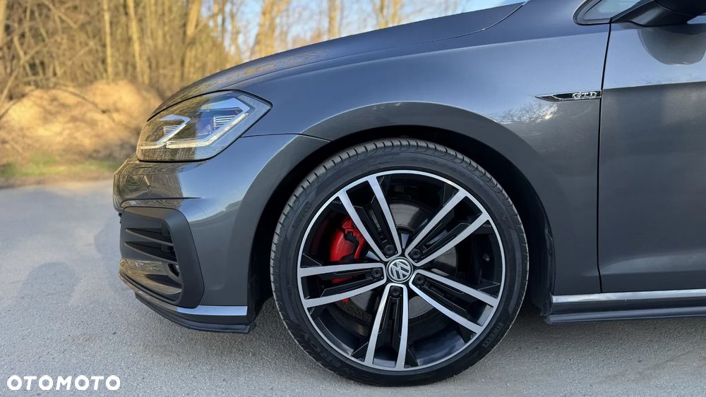 Volkswagen Golf 2.0 TDI BMT GTD DSG - 10