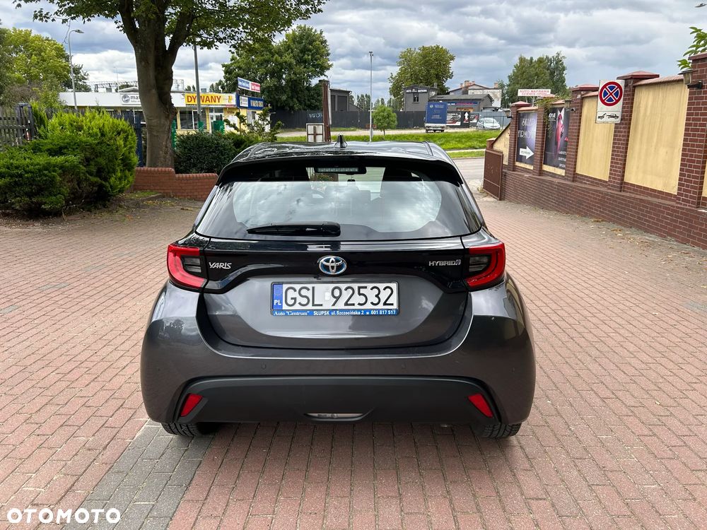 Toyota Yaris 1.5 VVT-iE Team Deutschland - 7