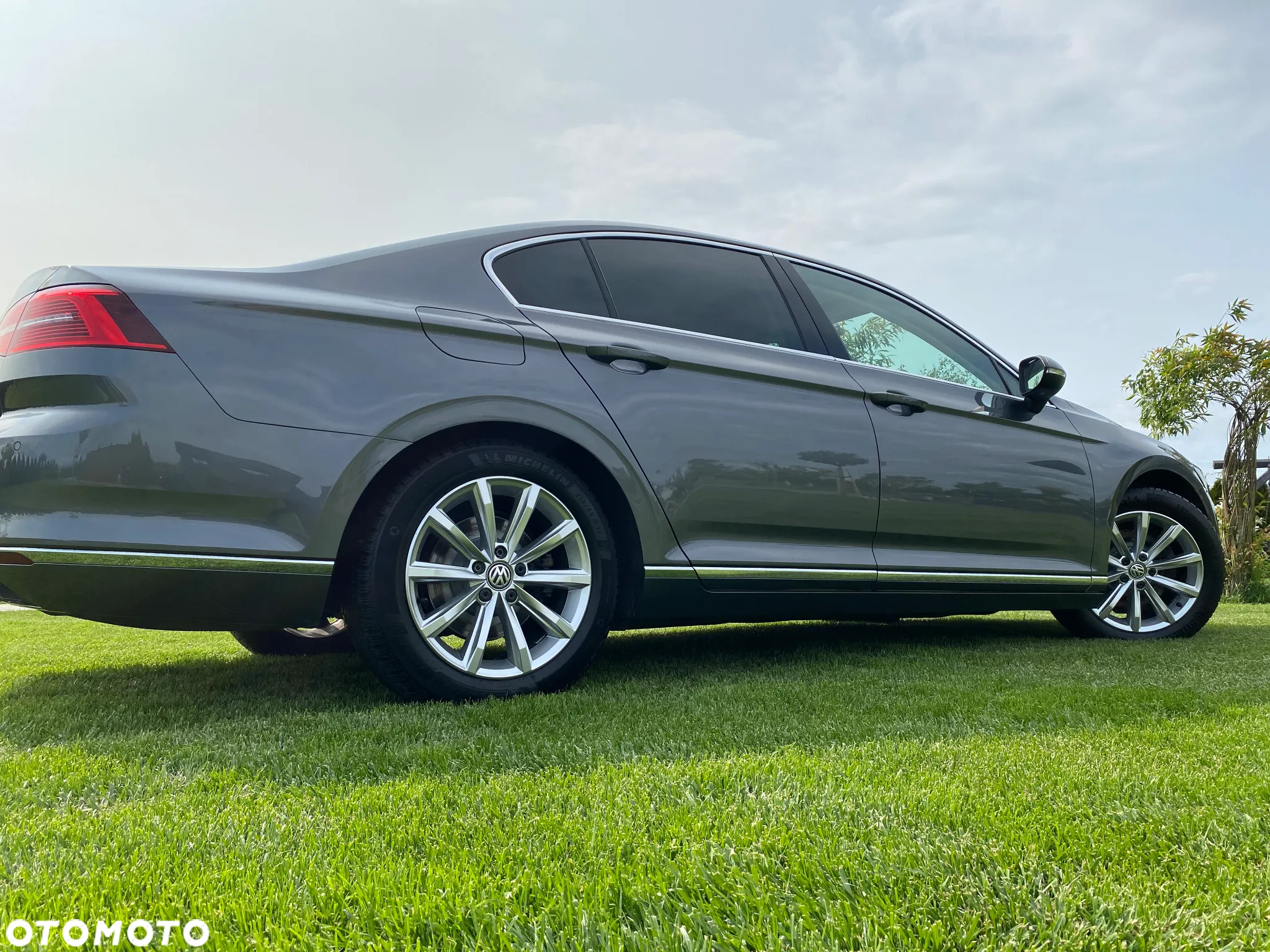 Volkswagen Passat 2.0 TDI BMT Highline DSG - 16