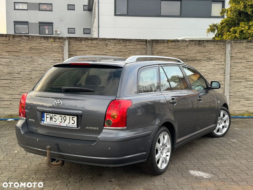Toyota Avensis 2.0 VVT-i Sol - 8