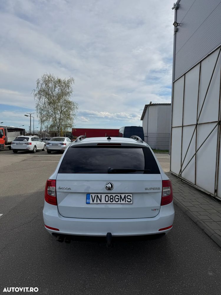 Skoda Superb 2.0 TDI 4X4 Ambition - 14