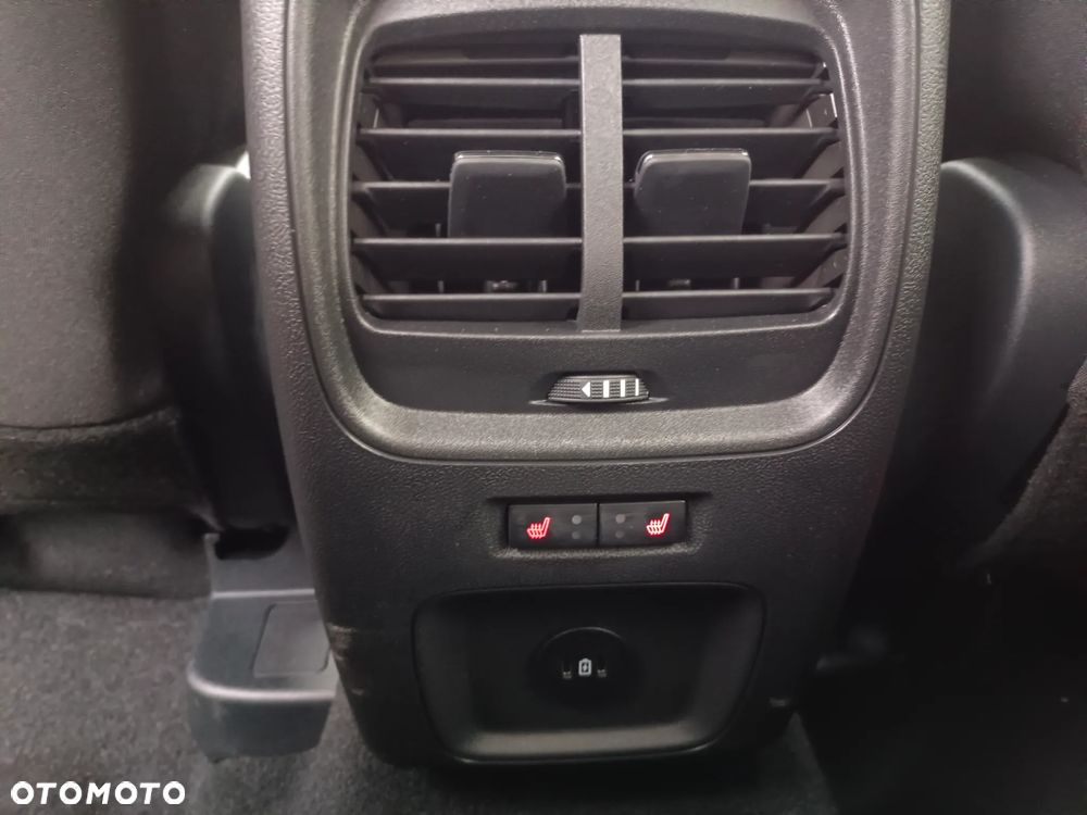 Ford Kuga - 16