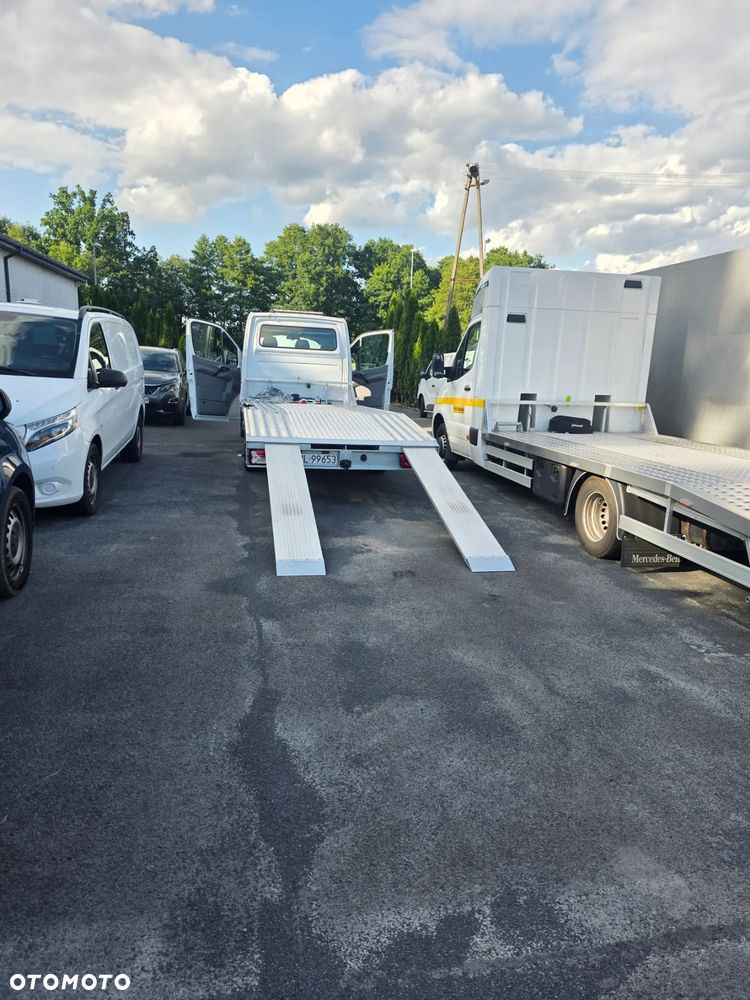 Mercedes-Benz Sprinter - 5