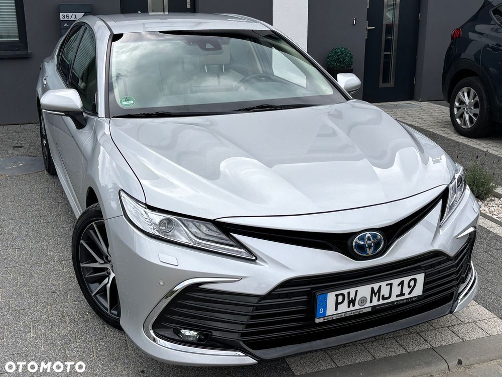 Toyota Camry 2.5 Hybrid Executive CVT - 3