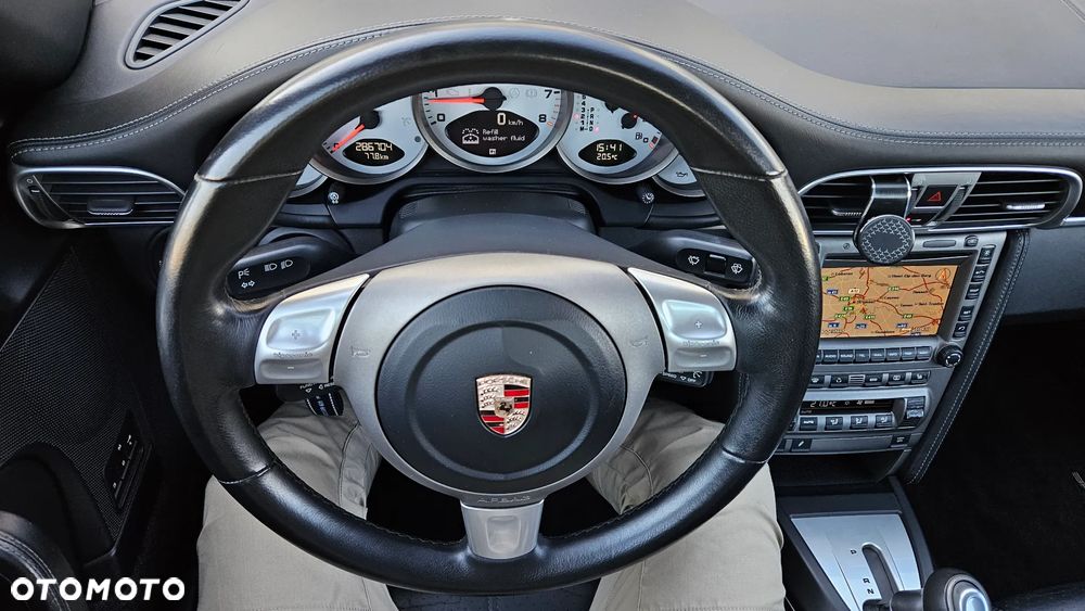 Porsche 911 Carrera 4 S Tiptronic - 15