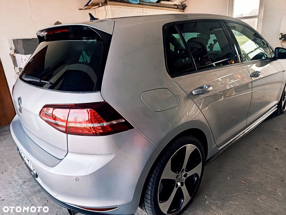 Volkswagen Golf GTI Performance BlueMotion Technology DSG - 15