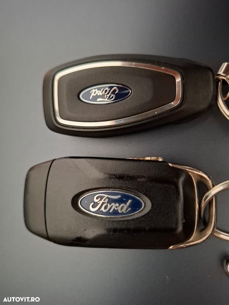 Ford Kuga 2.0 TDCi 4WD Powershift ST-Line - 2
