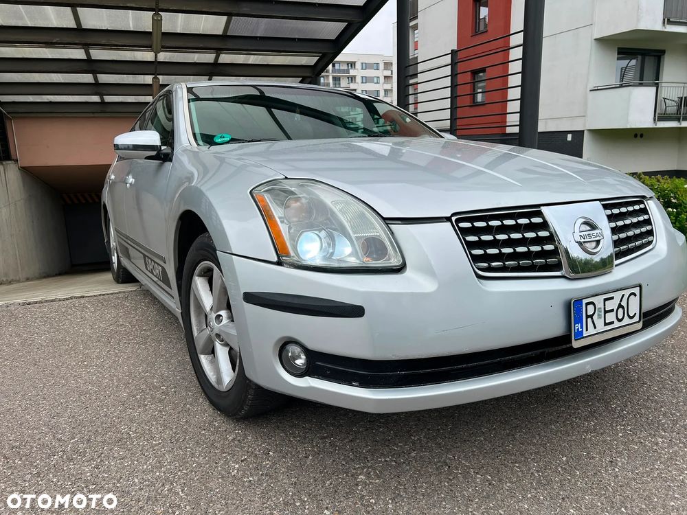 Nissan Maxima 3.5 SE - 11