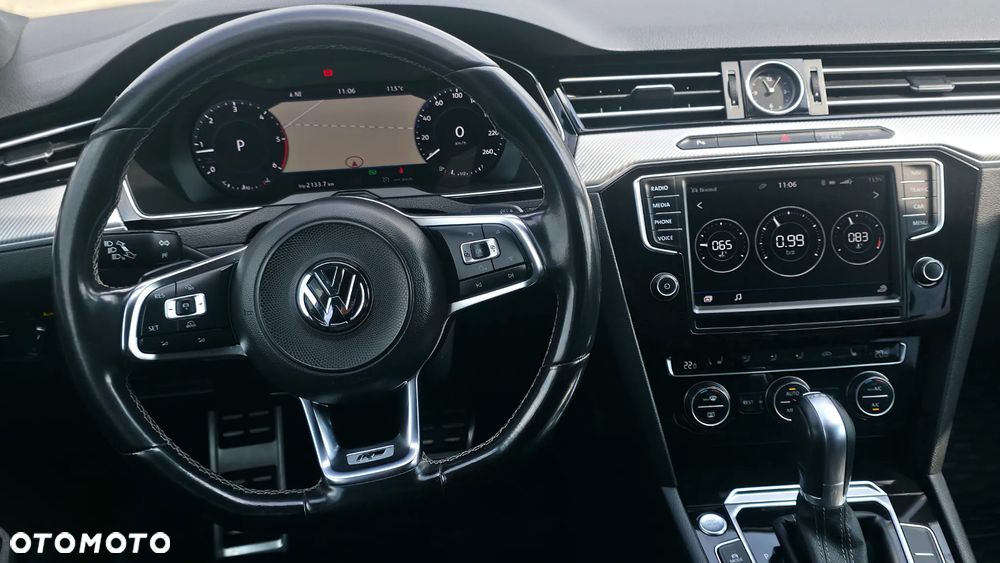 Volkswagen Passat - 17