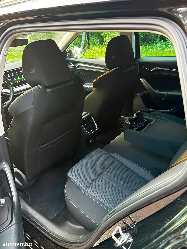 SKODA Octavia 2023 — imagine 5
