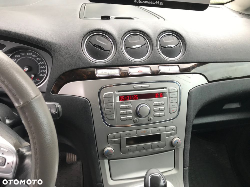 Ford Galaxy - 18
