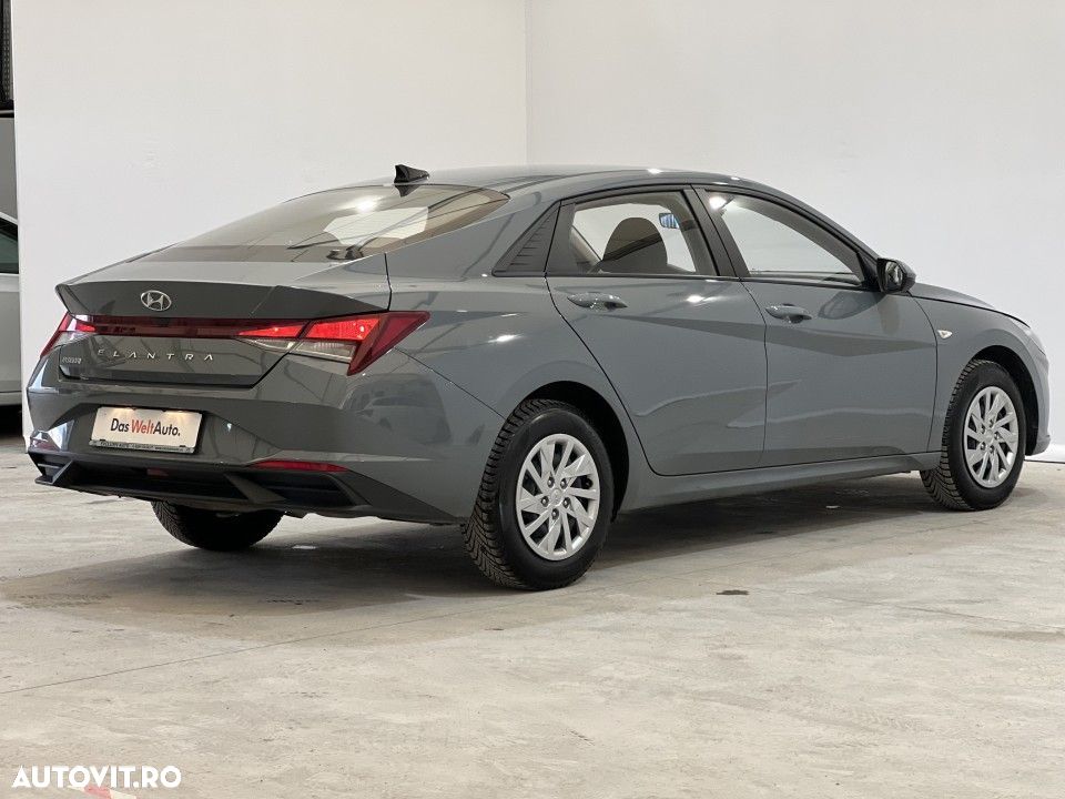 Hyundai Elantra 1.6 l 123 CP 6MT Classic - 28