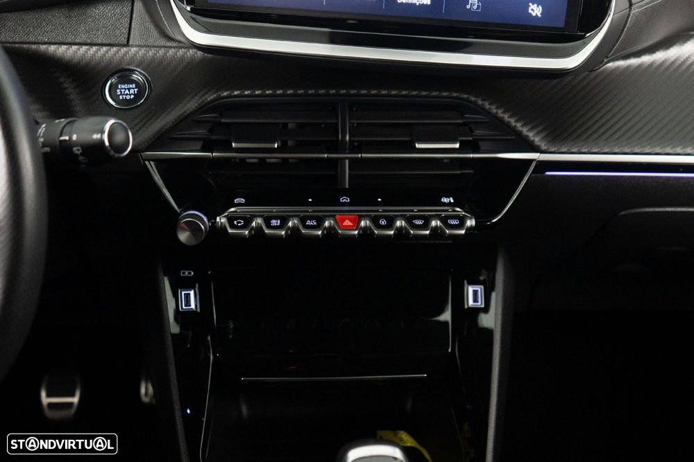 Peugeot 208 1.2 PureTech GT Line - 17