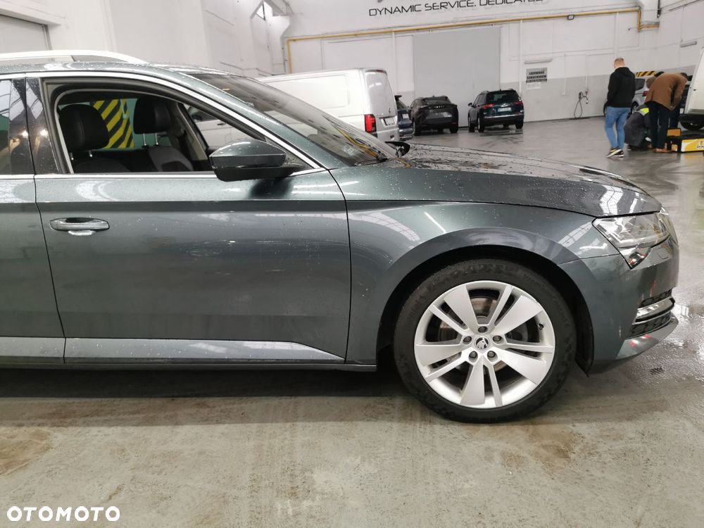 Skoda Superb 2.0 TDI SCR 4x4 Style DSG - 12