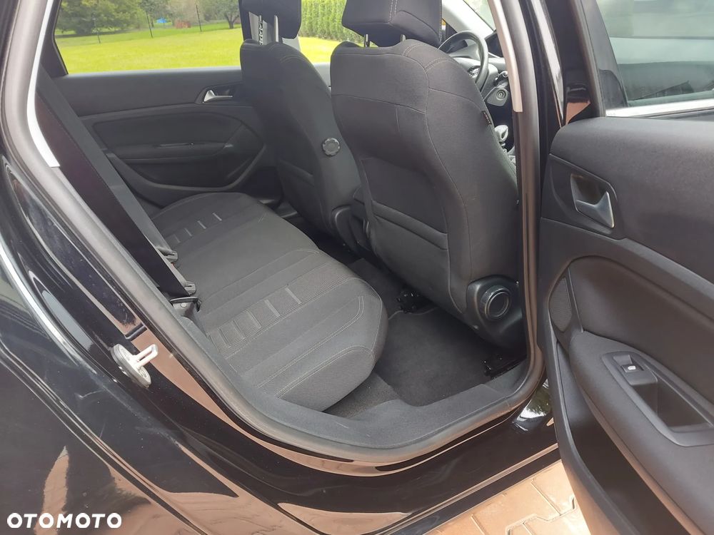 Peugeot 308 SW 1.6 BlueHDi Active S&S - 15