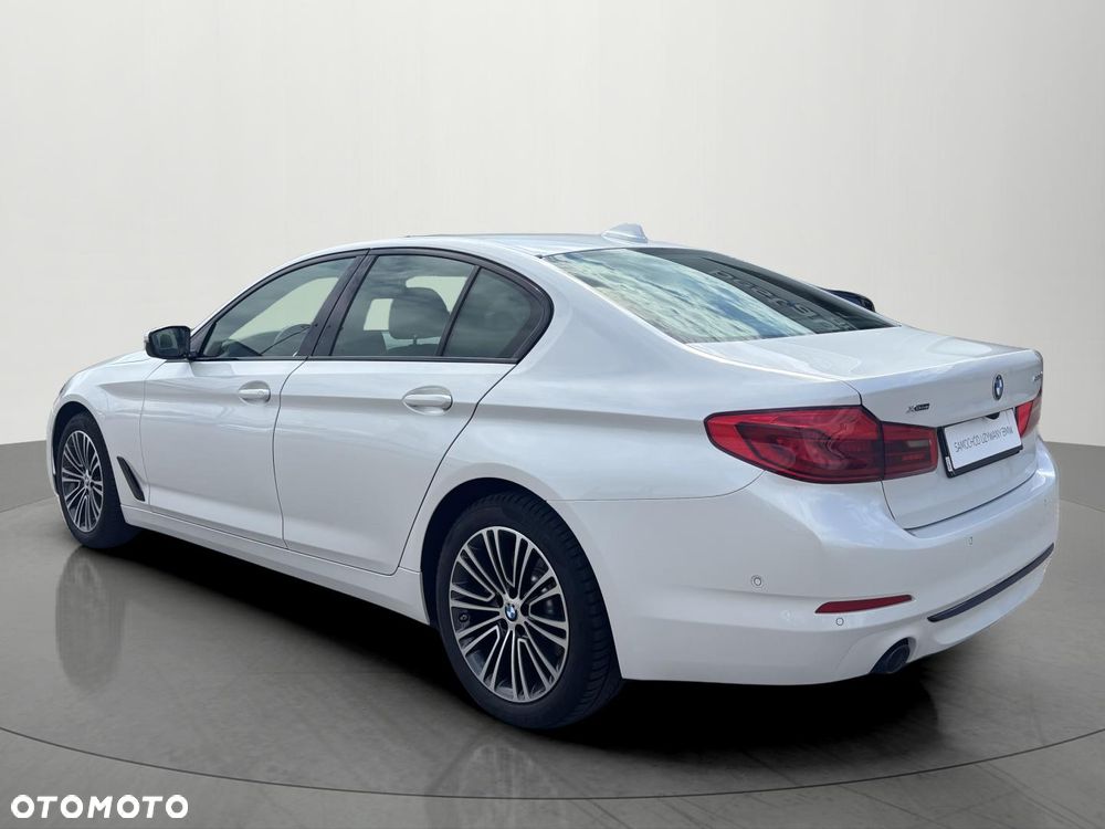 BMW Seria 5 520d Luxury Line sport - 6