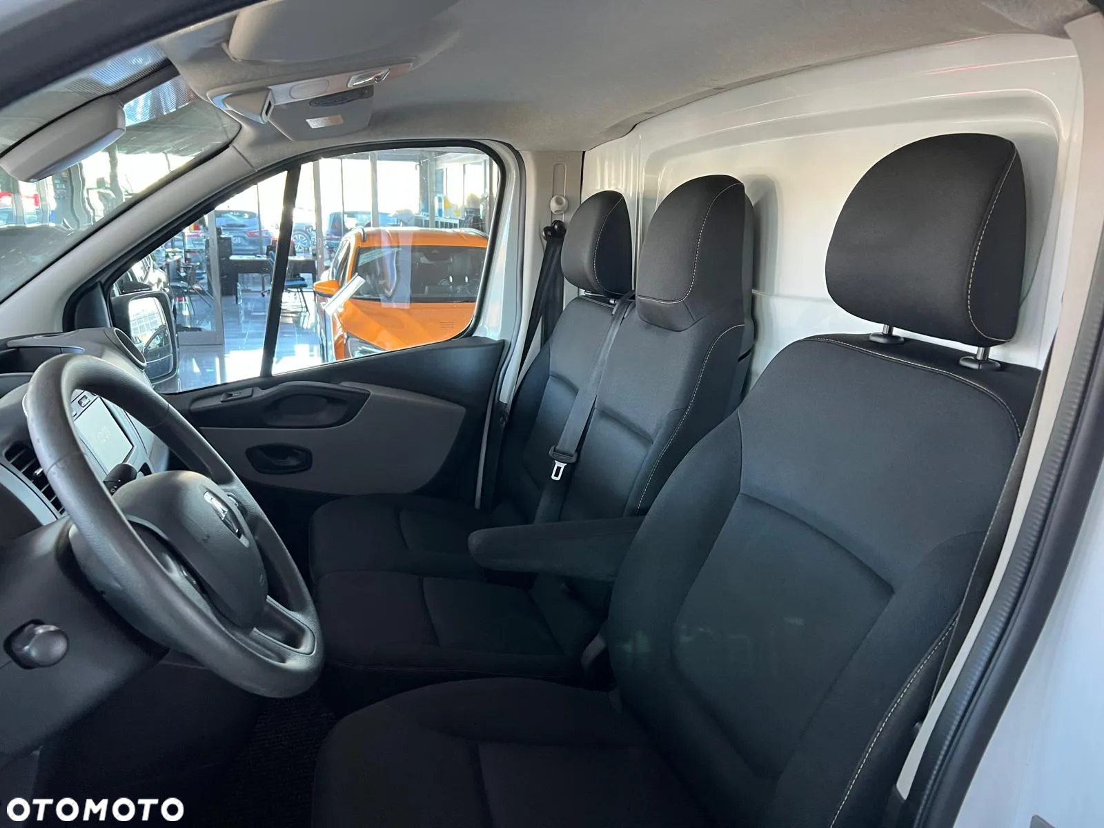 Renault Trafic - 23