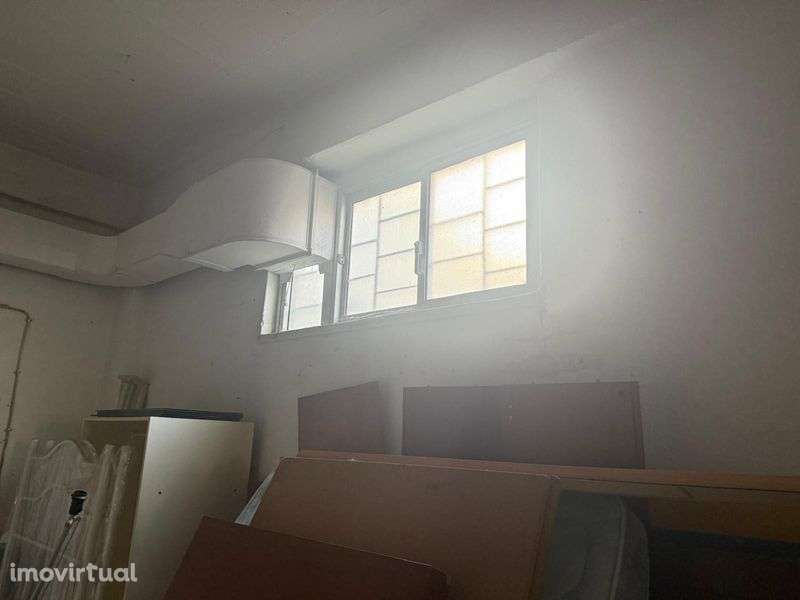 Vendo 2 apartamentos  T2 e uma Loja/Armazém - Grande imagem: 3/3