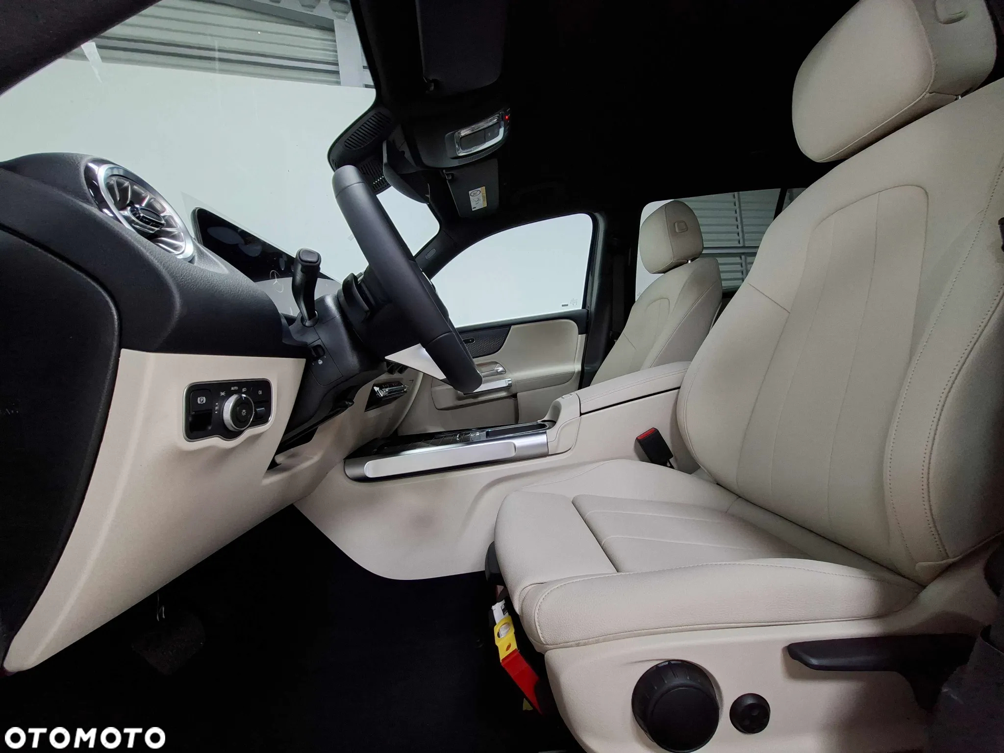 Mercedes-Benz GLB 200 mHEV Progressive 7G-DCT - 8