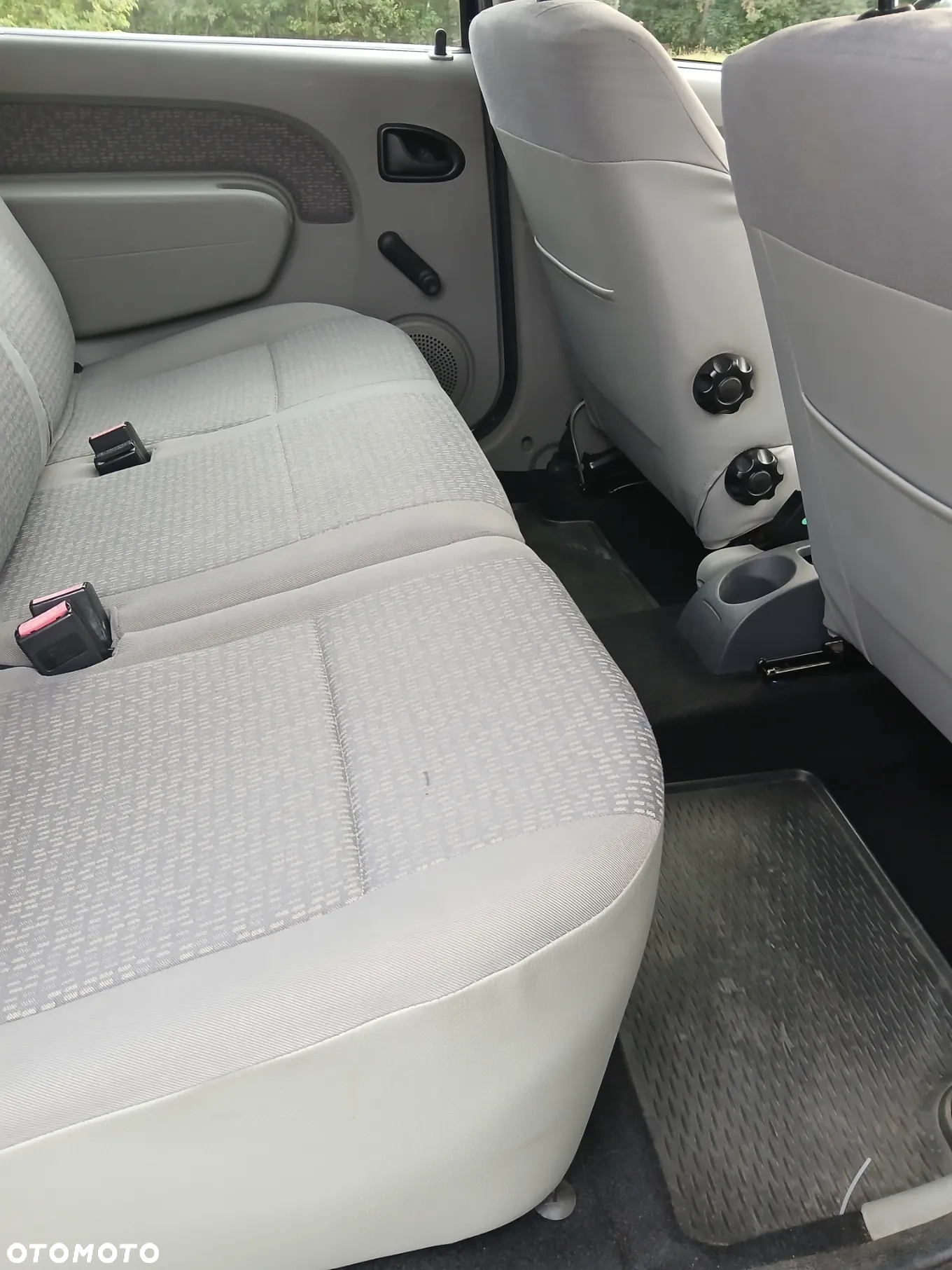Dacia Logan MCV 1.6 16V Laureate - 10