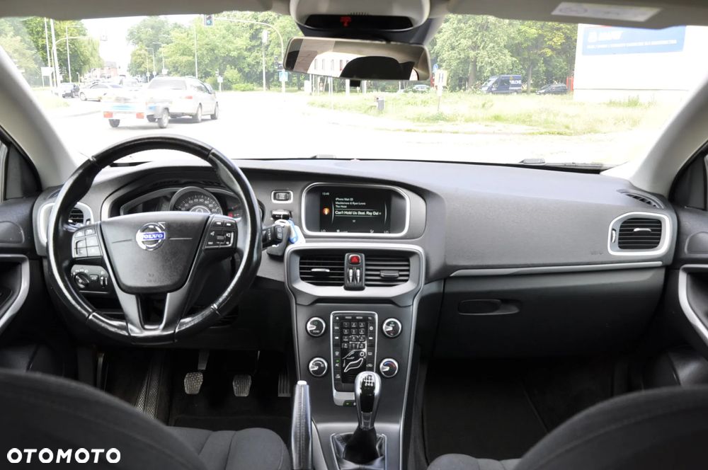 Volvo V40 D2 You - 25