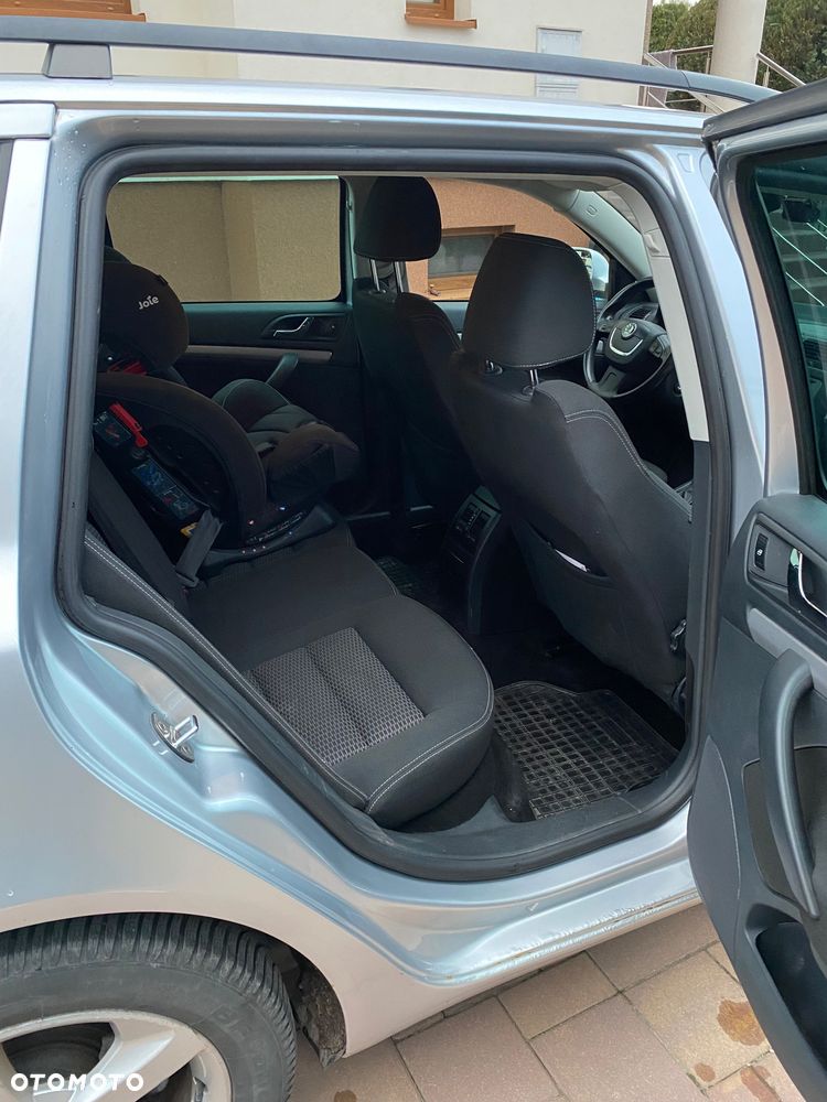 Skoda Octavia 2.0 TDI Ambiente DSG - 14