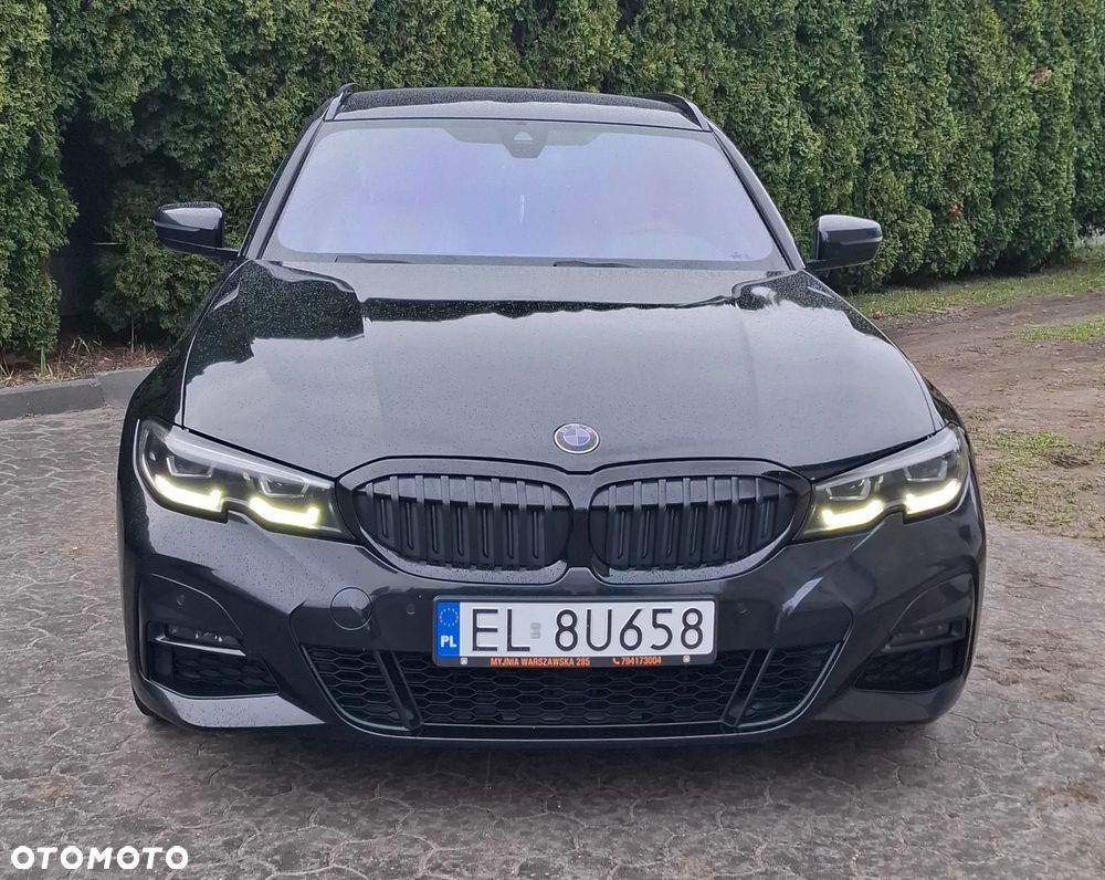 BMW Seria 3 330i - 12