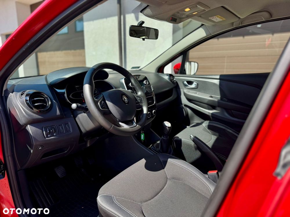 Renault Clio 1.2 16V Limited - 17