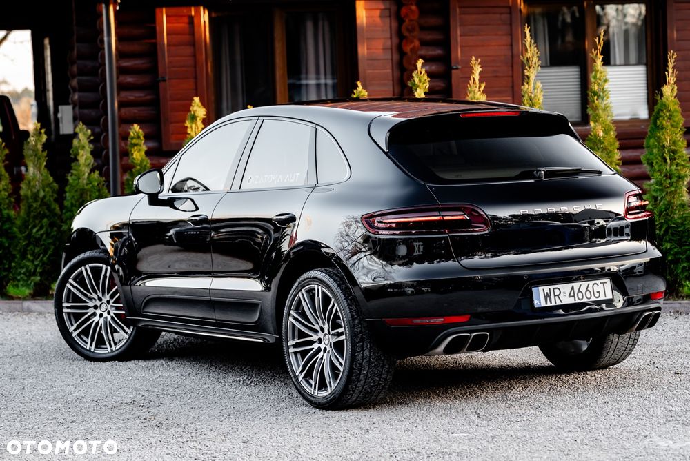 Porsche Macan Turbo - 9