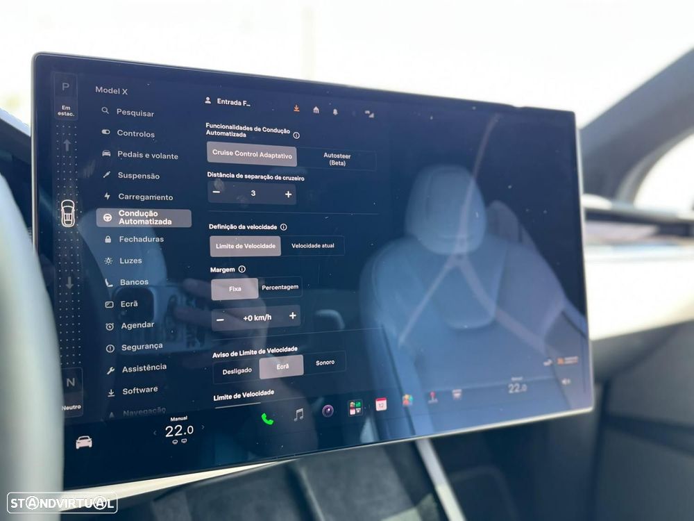 Tesla Model X Plaid AWD - 17