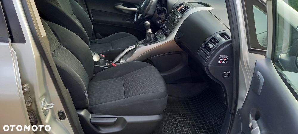 Toyota Auris 1.4 VVT-i - 5