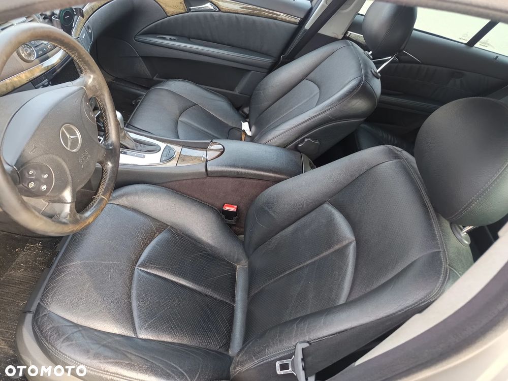 Mercedes-Benz Klasa E 320 T Avantgarde - 13