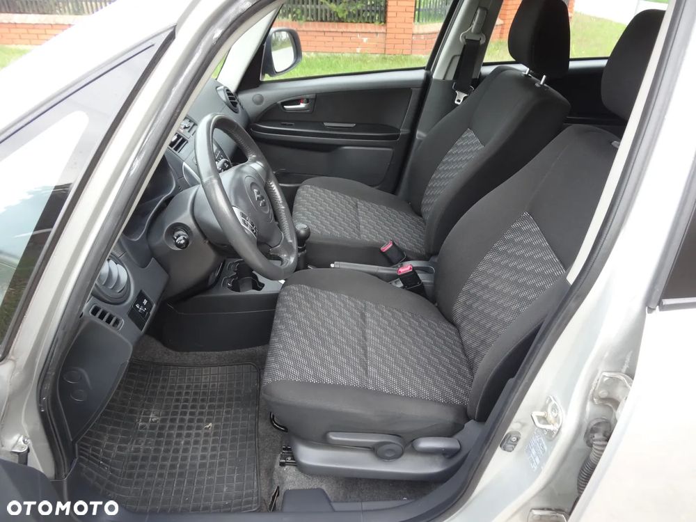 Suzuki SX4 1.6 GLX / Comfort - 19