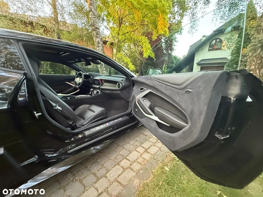 Chevrolet Camaro Coupe Touring 6.2 V8 - 24