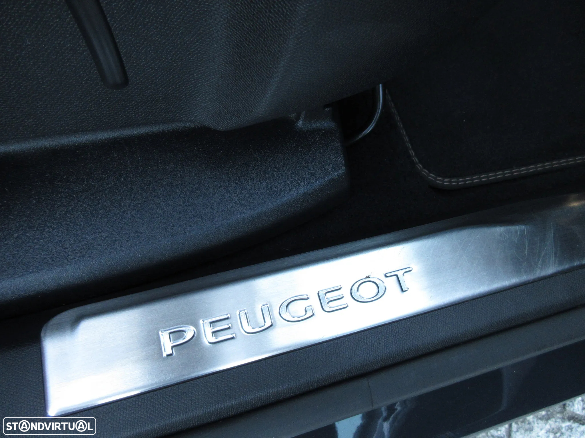 Peugeot 3008 1.5 BlueHDi GT Line EAT8 - 37